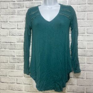 Anthropologie Deletta Long Sleeve Crocheted Trim High/Low Curved Hem Top XS